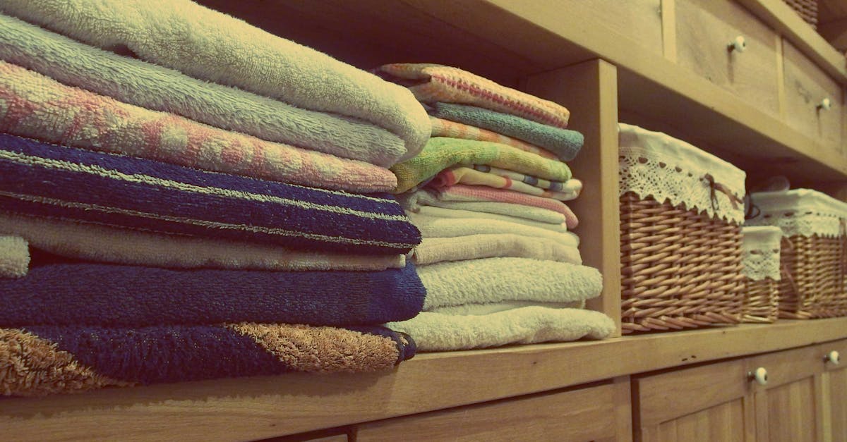 découvrez nos astuces et conseils pour un nettoyage efficace et écologique de votre maison. simplifiez votre routine de cleaning avec des produits naturels et gagnez du temps au quotidien !
